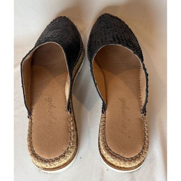 Free People Black Snake Skin Embossed Espadrille Mules size 40 - Picture 5 of 7